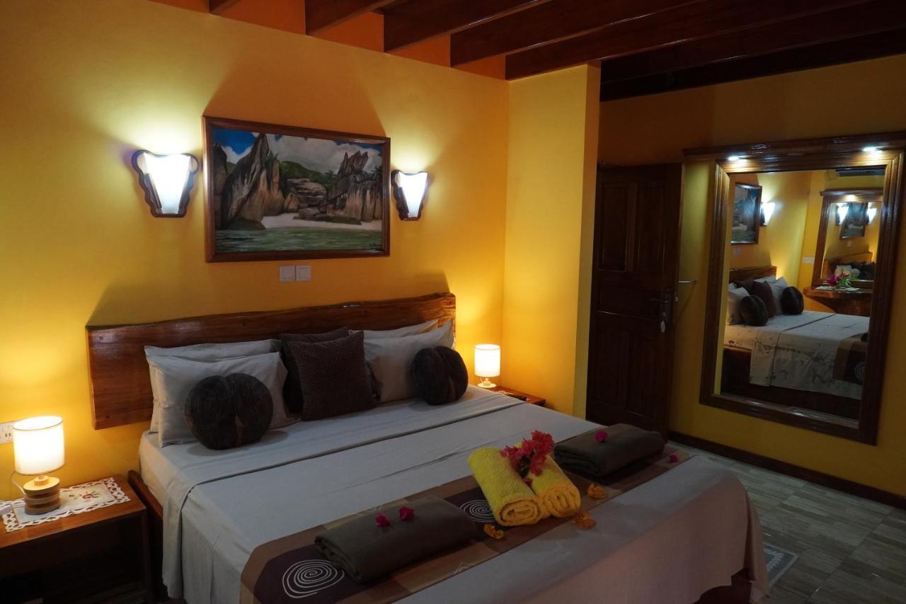 Anse Kerlan Beach Chalets 외부 사진